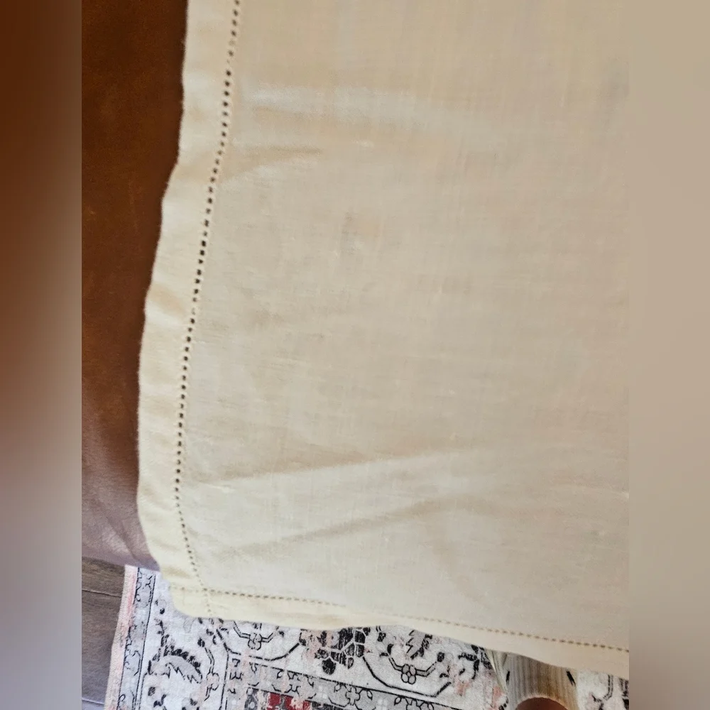 NWT Vintage Irish Linen Hand-Embroidered Floral Tablecloth